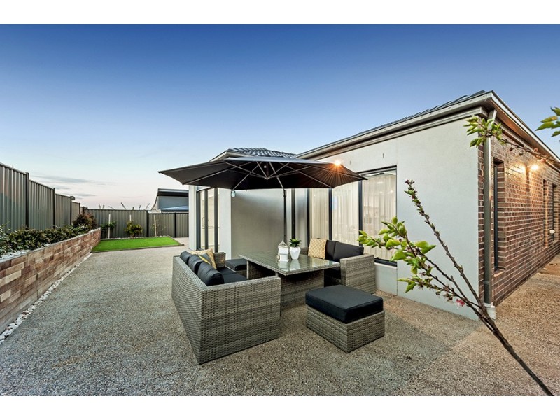 14 Milswyn Street, Craigieburn VIC 3064