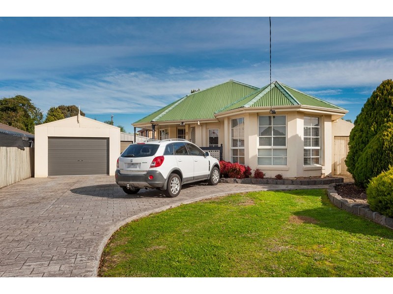 9 Dymock Court, Craigieburn VIC 3064