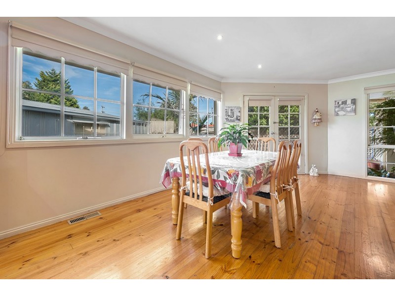9 Dymock Court, Craigieburn VIC 3064