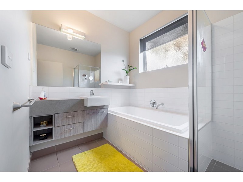 1 Coniston Place, Craigieburn VIC 3064