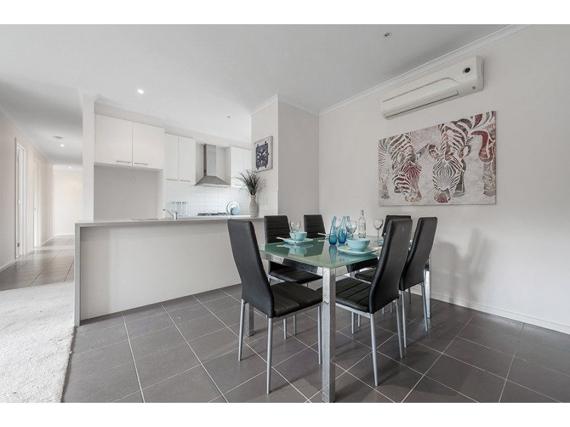 24 Middlesborough Drive, Craigieburn VIC 3064