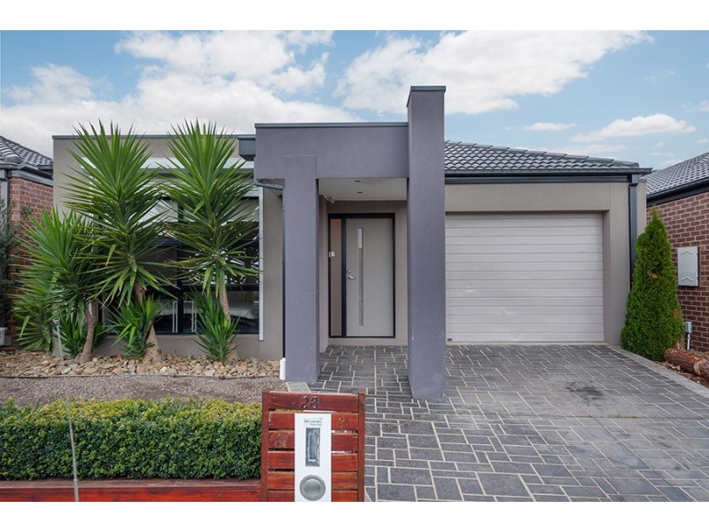 28 Brickwood Circuit, Craigieburn VIC 3064