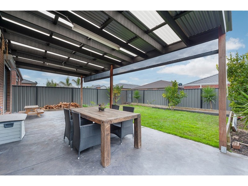 28 Brickwood Circuit, Craigieburn VIC 3064