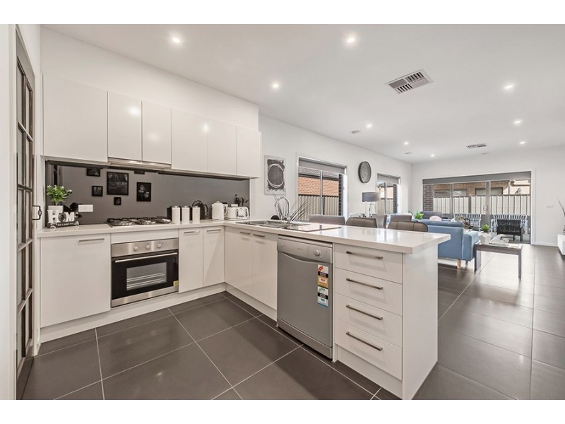 32 Travers Street, Craigieburn VIC 3064