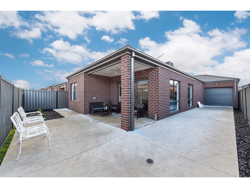 32 Travers Street, Craigieburn VIC 3064