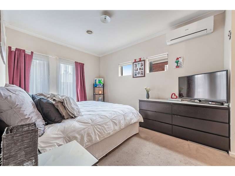 28 Riordan Crescent, Mernda VIC 3754