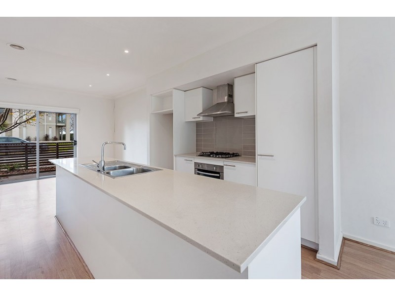 9/8 Moresby Court, Craigieburn VIC 3064