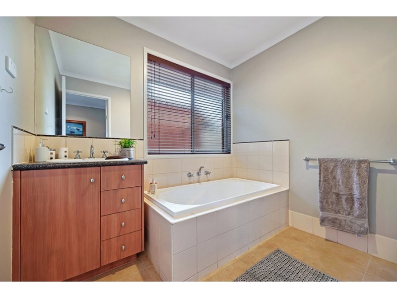 53 Riversdale Street, Craigieburn VIC 3064