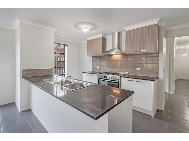 43 Mulgrave Boulevard, Kalkallo VIC 3064