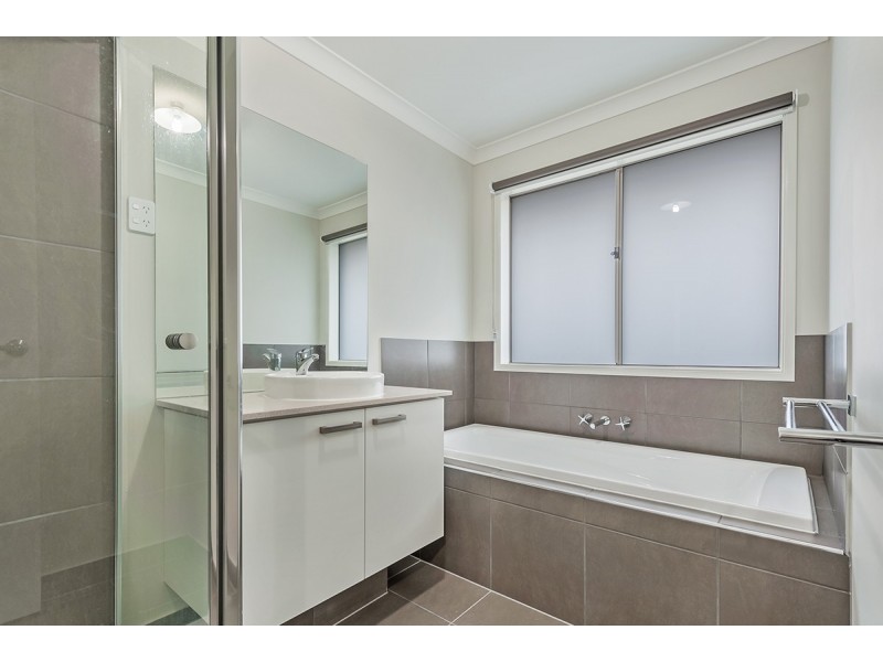 43 Mulgrave Boulevard, Kalkallo VIC 3064