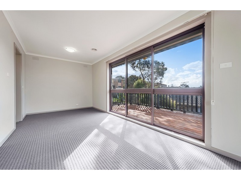 28 Blaxland Drive, Sunbury VIC 3429