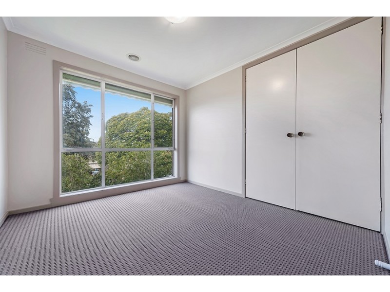 28 Blaxland Drive, Sunbury VIC 3429