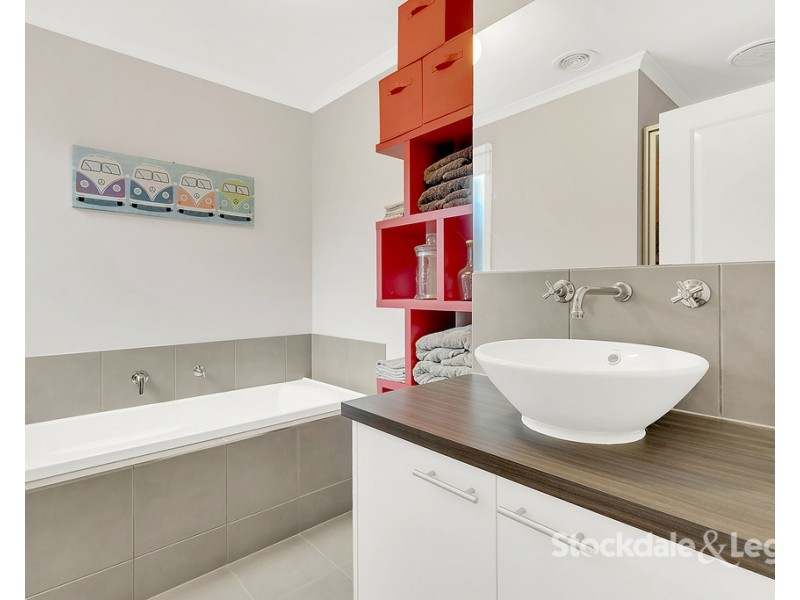 31 Daybreak Vista, Mickleham VIC 3064