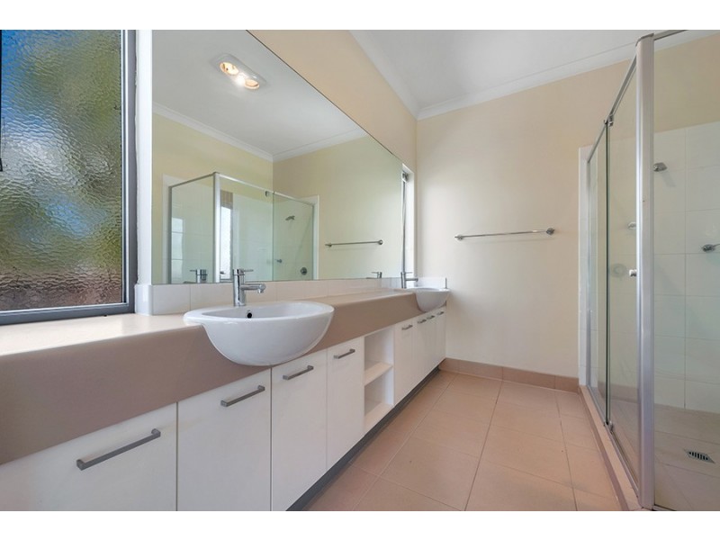 7 Royal Terrace, Craigieburn VIC 3064
