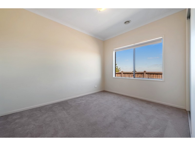 7 Royal Terrace, Craigieburn VIC 3064