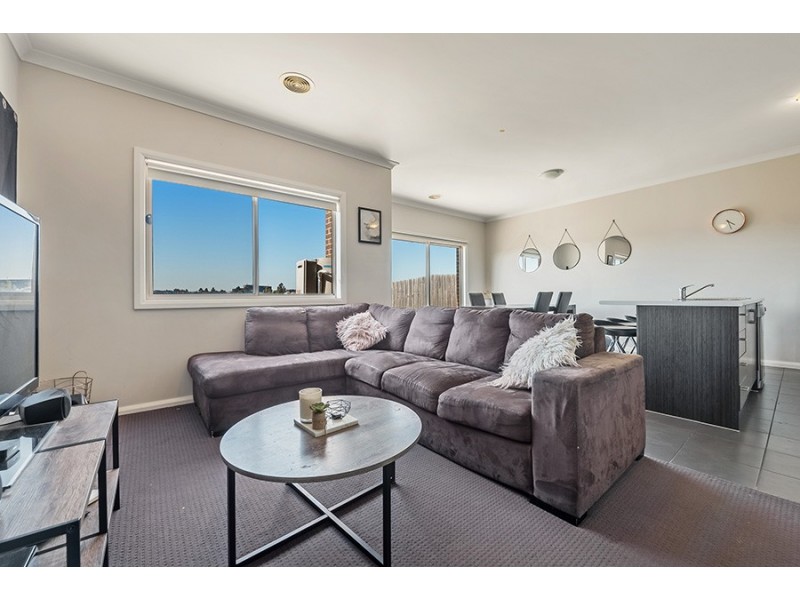 3/10 Leveque Loop, Craigieburn VIC 3064