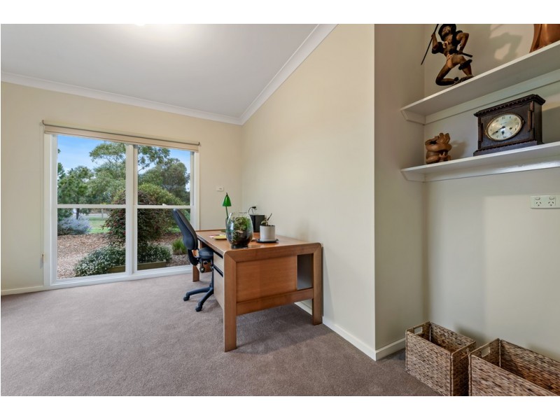 39 The Ridge, Oaklands Junction VIC 3063