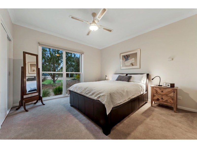 39 The Ridge, Oaklands Junction VIC 3063