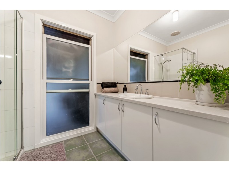 39 The Ridge, Oaklands Junction VIC 3063