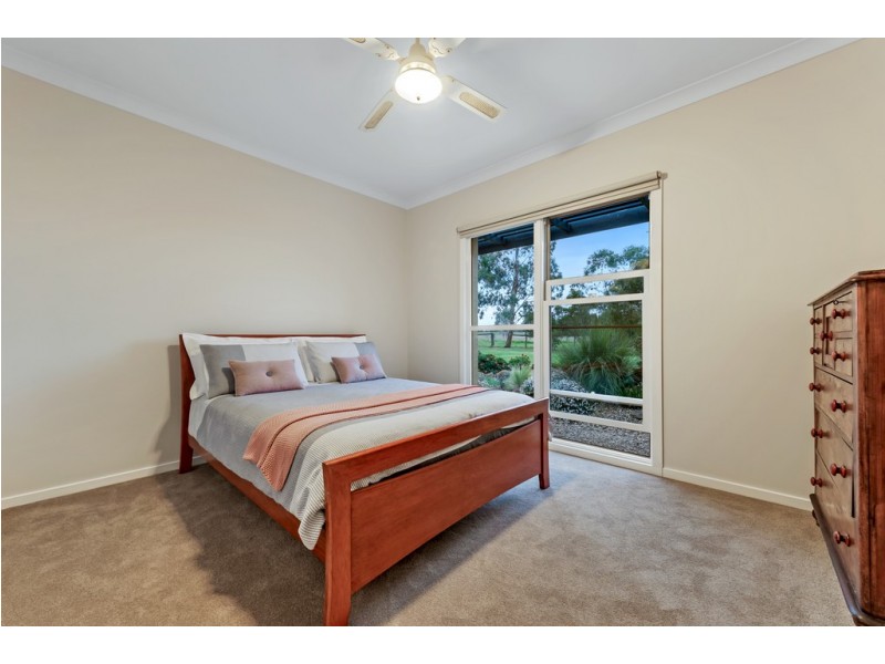 39 The Ridge, Oaklands Junction VIC 3063