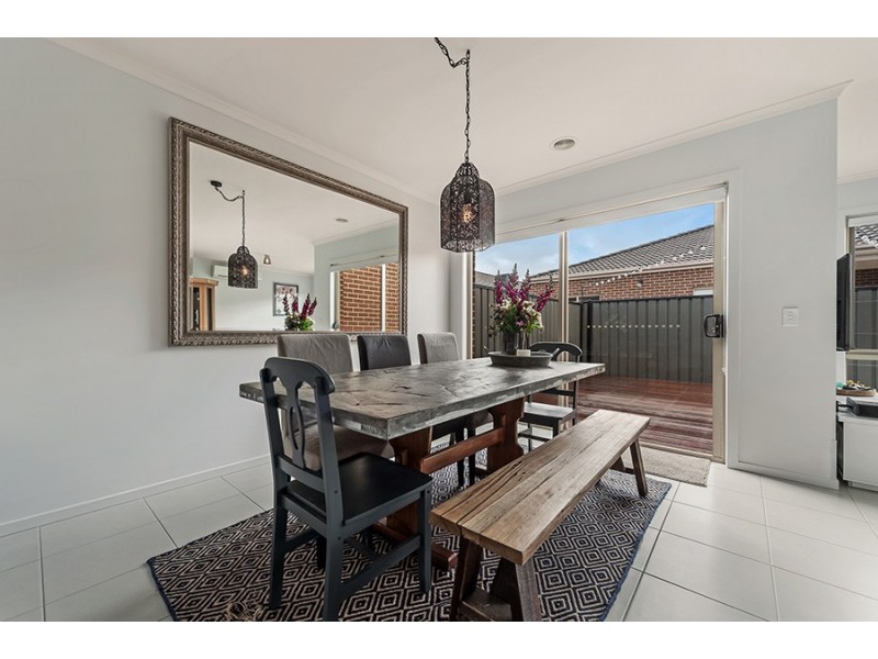 114 Bluebell Drive, Craigieburn VIC 3064