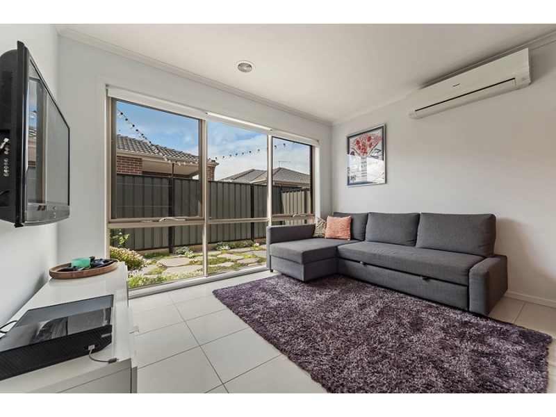 114 Bluebell Drive, Craigieburn VIC 3064