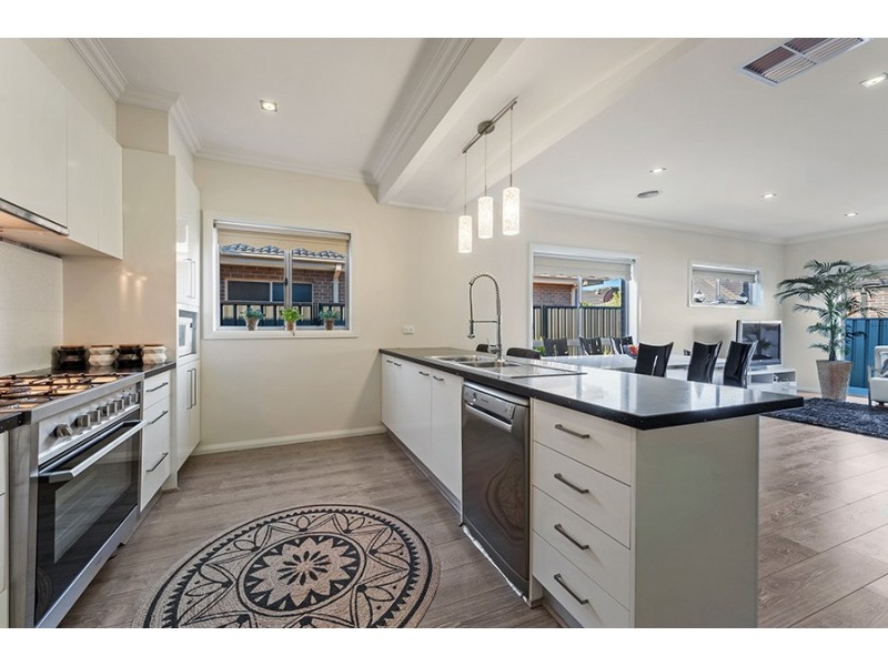 25 Gardner Terrace, Craigieburn VIC 3064