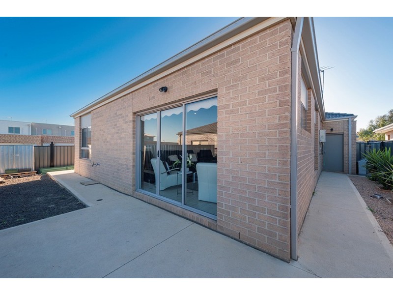 25 Gardner Terrace, Craigieburn VIC 3064