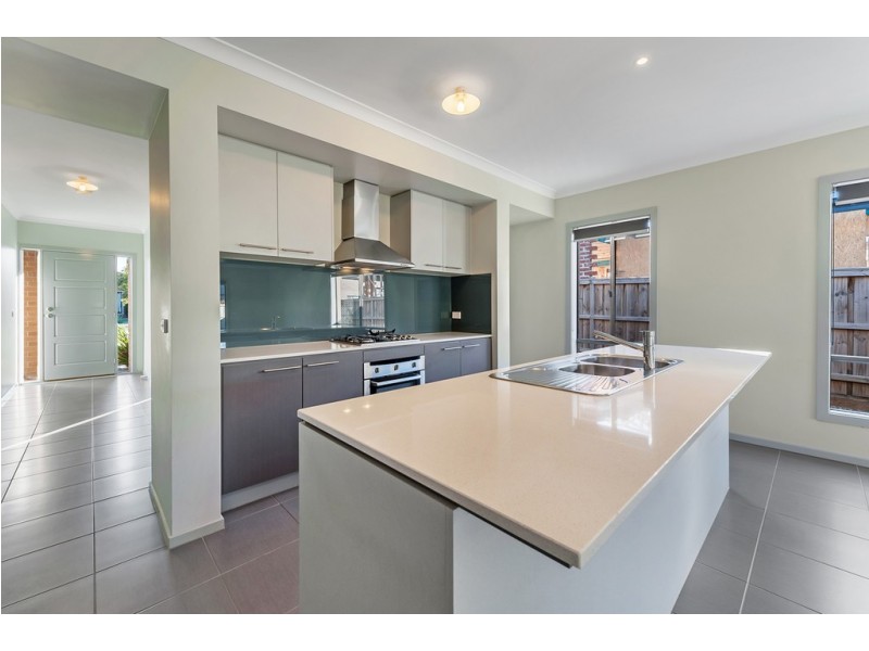 5 Buckland Hill Drive, Wallan VIC 3756