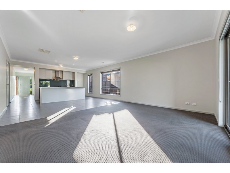 5 Buckland Hill Drive, Wallan VIC 3756