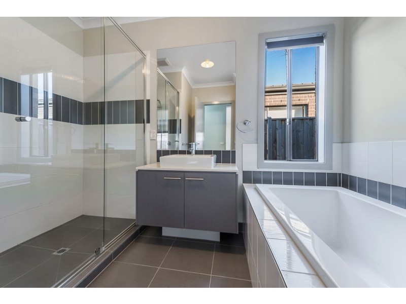 5 Buckland Hill Drive, Wallan VIC 3756