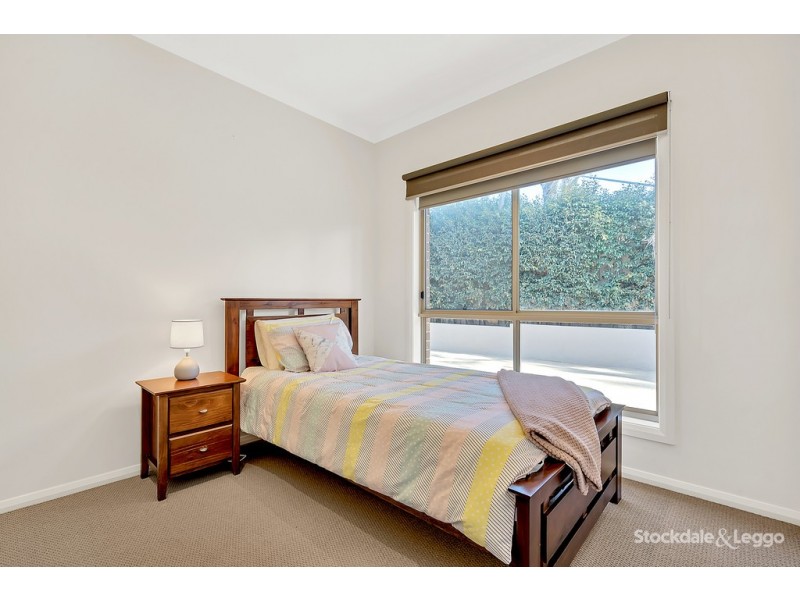 14 Discovery Close, Craigieburn VIC 3064