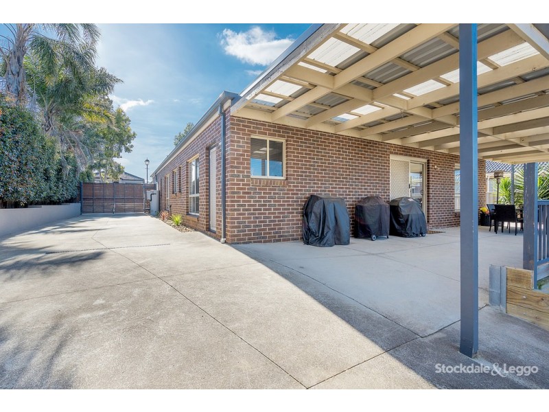 14 Discovery Close, Craigieburn VIC 3064