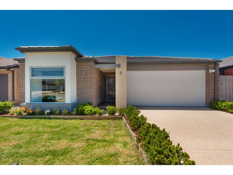 7 Buckland Hill Drive, Wallan VIC 3756