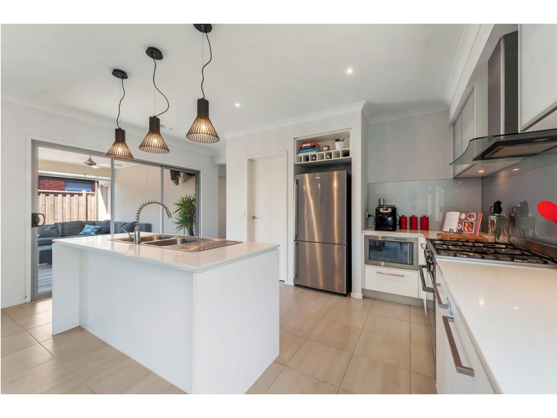 7 Buckland Hill Drive, Wallan VIC 3756