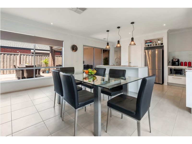7 Buckland Hill Drive, Wallan VIC 3756