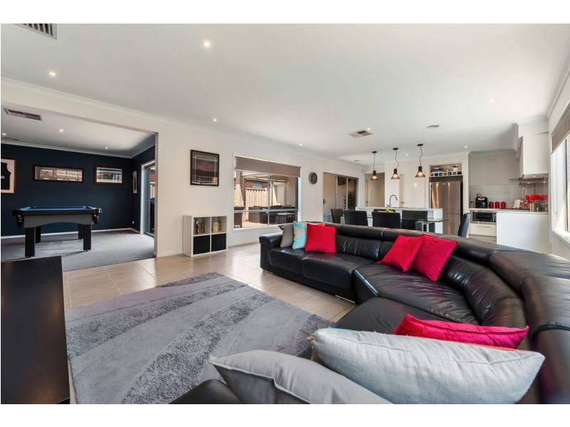 7 Buckland Hill Drive, Wallan VIC 3756