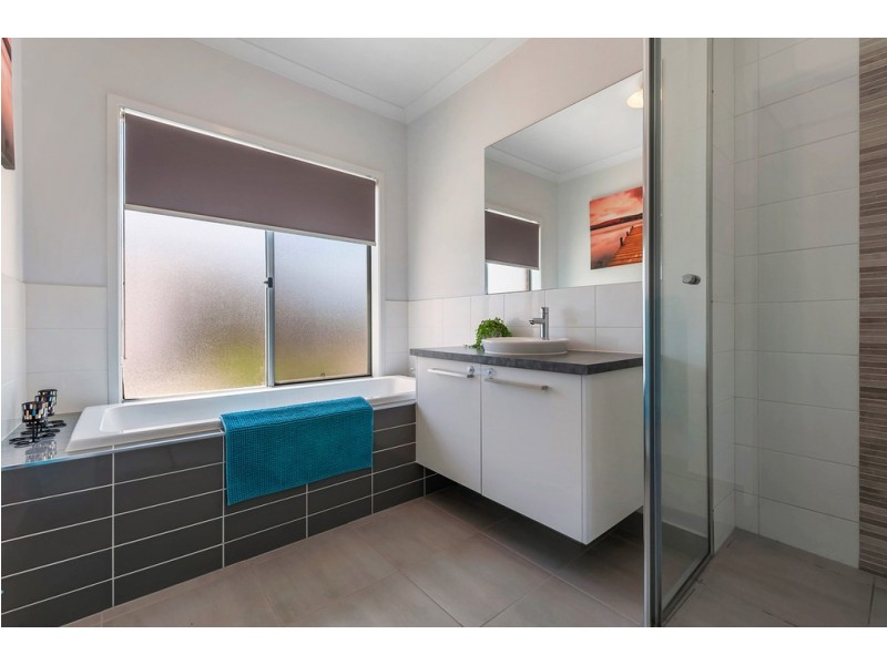 7 Buckland Hill Drive, Wallan VIC 3756