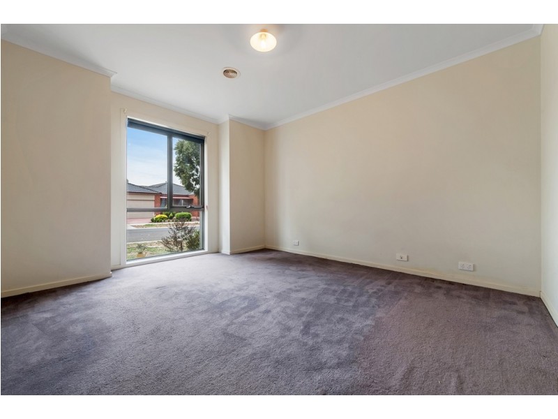 84 Mareeba Way, Craigieburn VIC 3064