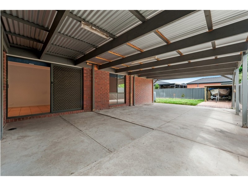 84 Mareeba Way, Craigieburn VIC 3064