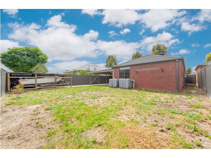 84 Mareeba Way, Craigieburn VIC 3064