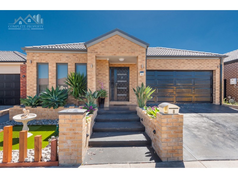 8 Middlesborough Drive, Craigieburn VIC 3064