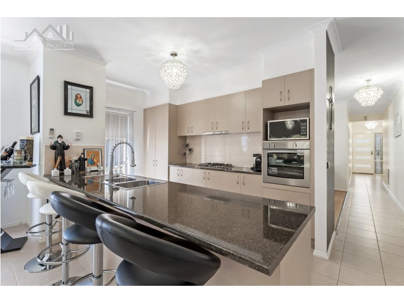 8 Middlesborough Drive, Craigieburn VIC 3064