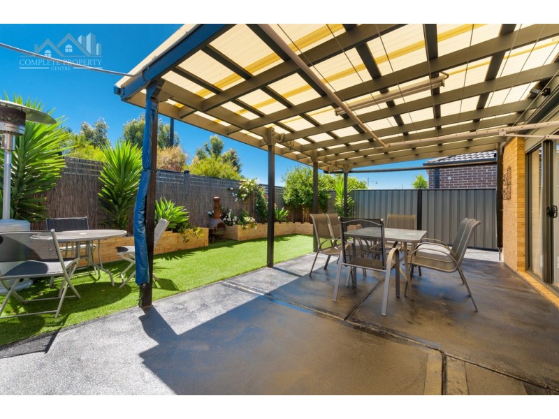 8 Middlesborough Drive, Craigieburn VIC 3064