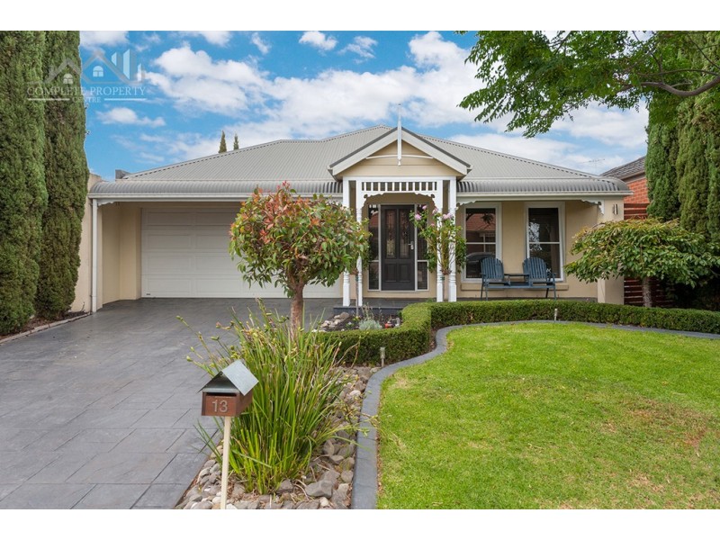 13 Long Island Circuit, Craigieburn VIC 3064