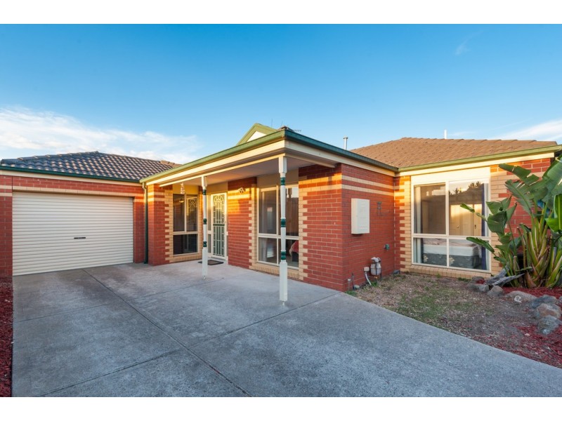 2/56 Gillingham Cres, Craigieburn VIC 3064