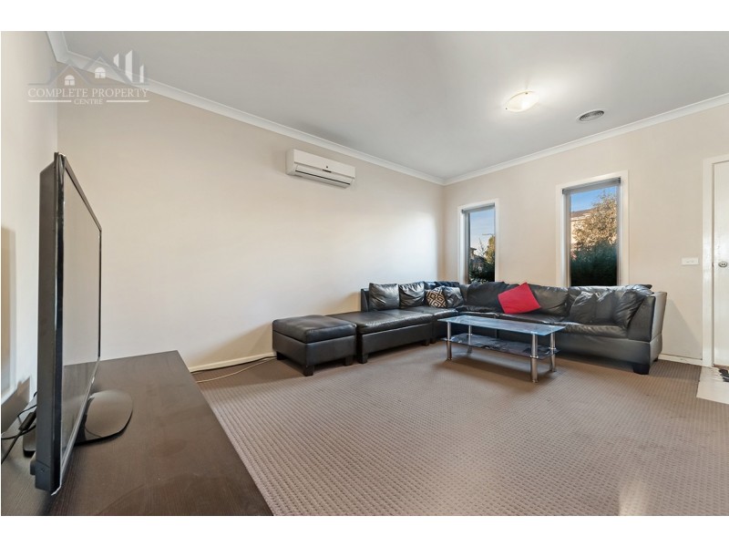 17 Ravenwoods Way, Craigieburn VIC 3064