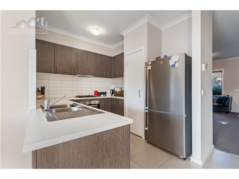17 Ravenwoods Way, Craigieburn VIC 3064
