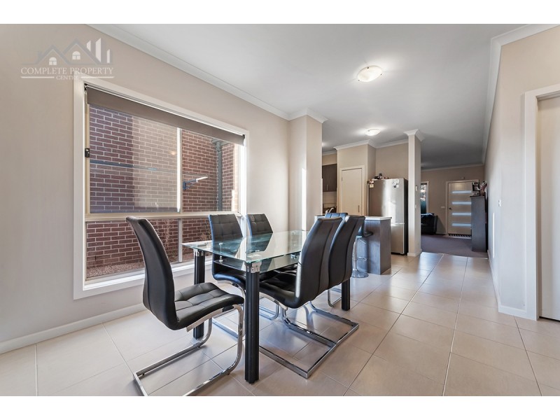 17 Ravenwoods Way, Craigieburn VIC 3064