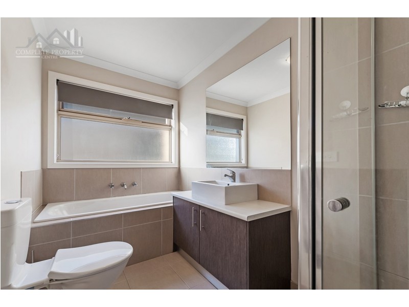 17 Ravenwoods Way, Craigieburn VIC 3064